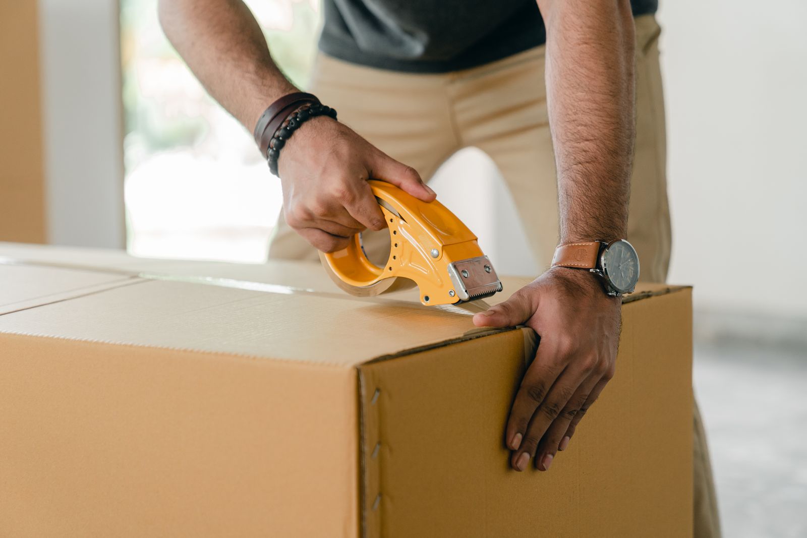 Sealing boxes for a residential home move